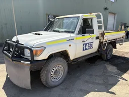 2018 Toyota Landcruiser Workmate 4x4 Single Cab Ute *Ex-Mine* *Non-Runner*