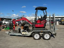 2023 King 17 Hydraulic Rubber Tracked Excavator & 2023 Universal PT-3500 Plant Trailer
