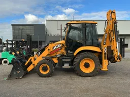 2022 JCB Backhoe Loader 3CX