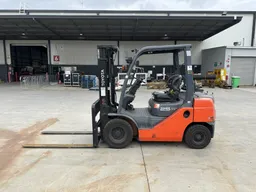 2018 Toyota 32-8FG25 Petrol and Gas Forklift
