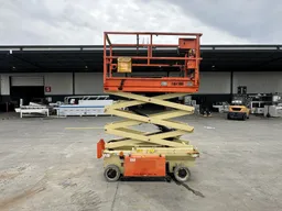 2016 JLG R6 Electric Scissor Lift (Elevating Work Platform)