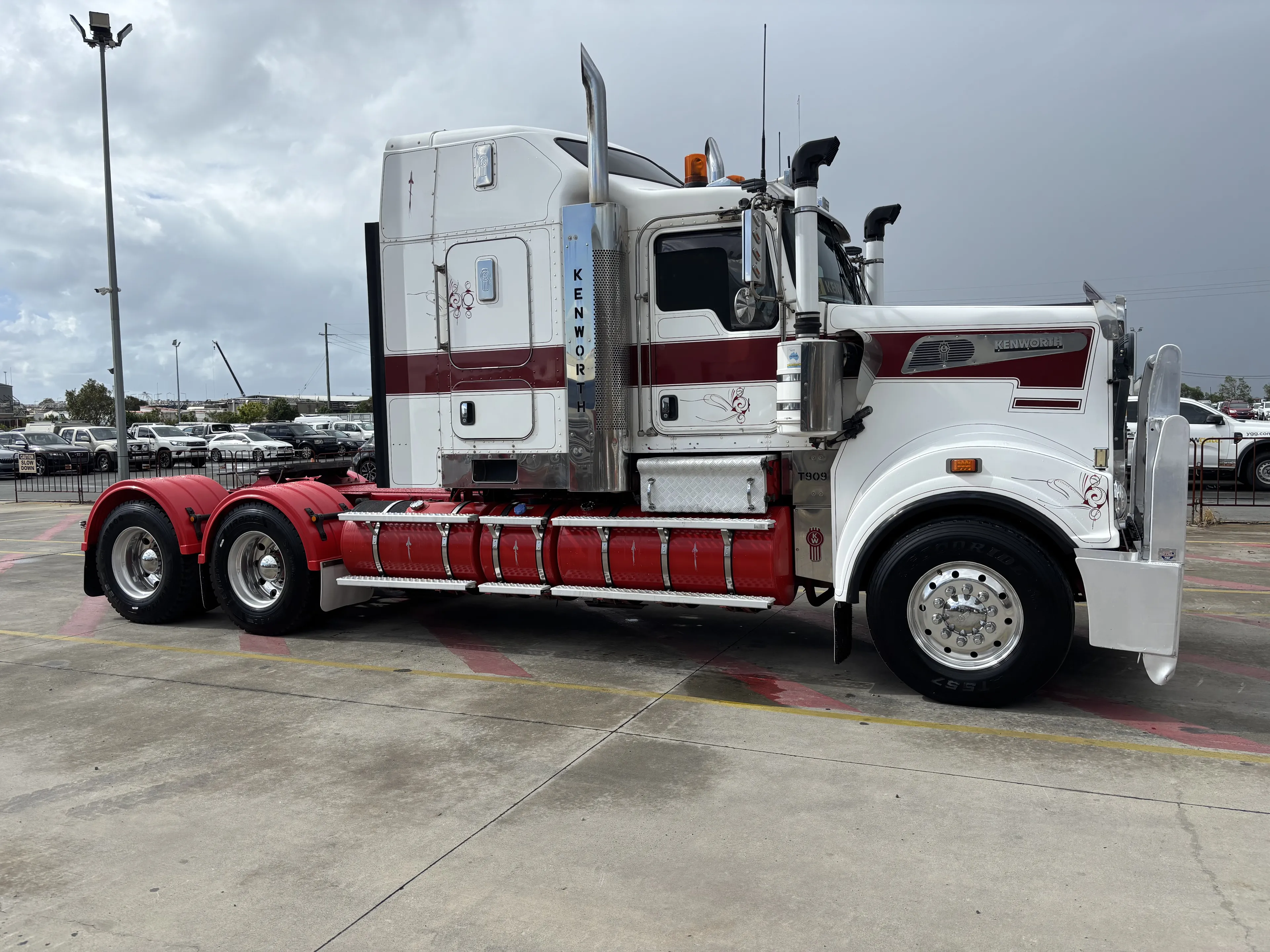 2015 Kenworth T909 Prime Mover