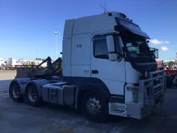 2015 VOLVO FM13   6x4 Prime Mover