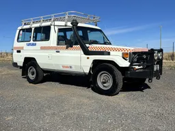 1997 Toyota Landcruiser Troopcarrier Diesel