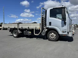 2017 Isuzu NPR 45-155 4x2 Tray Truck