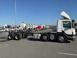 2009 Scania P380 8x2 Cab Chassis
