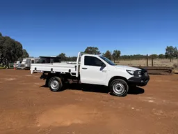 2020 Toyota Hilux SR Diesel  (EX CORPORATE)