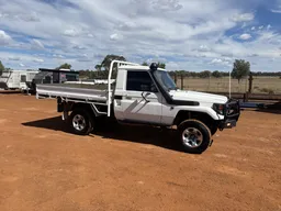 2001 Toyota Landcruiser  Petrol
