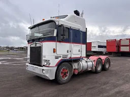 1999 Kenworth K104   6x4 Prime Mover