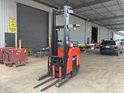 Raymond 740 Electric