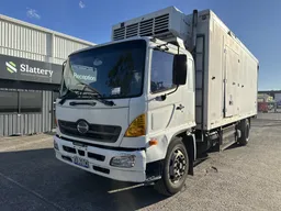 2004 Hino FG1J Refrigerated Pantech Truck (Manual) **Unreserved**